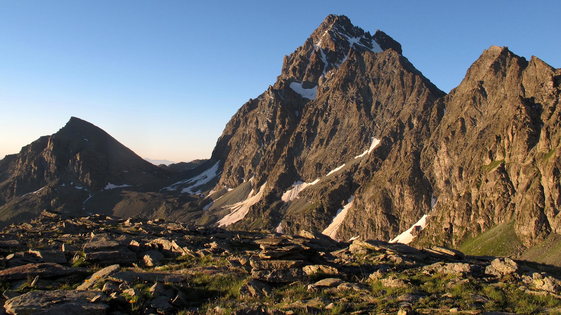 Salita in vetta al Monviso