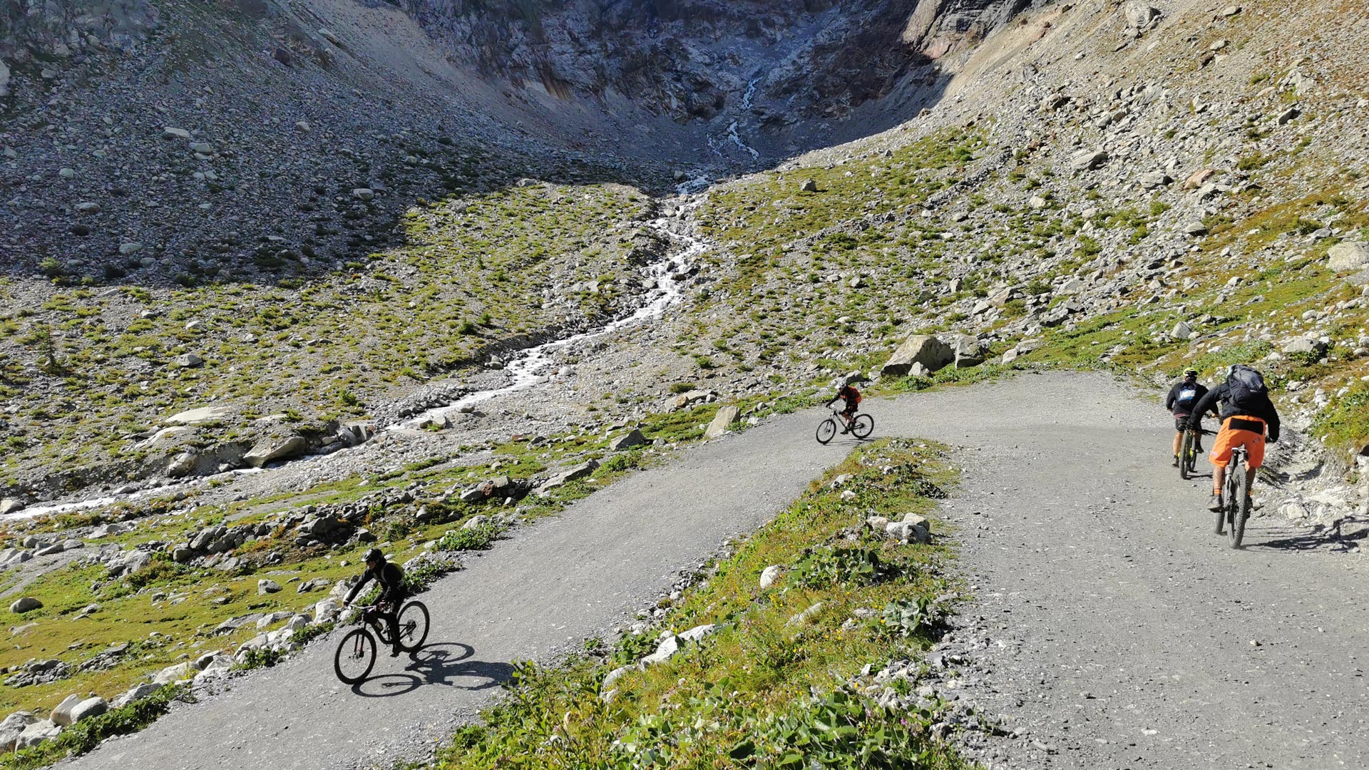 Tour di gruppo: Tour del Monte Bianco in MTB