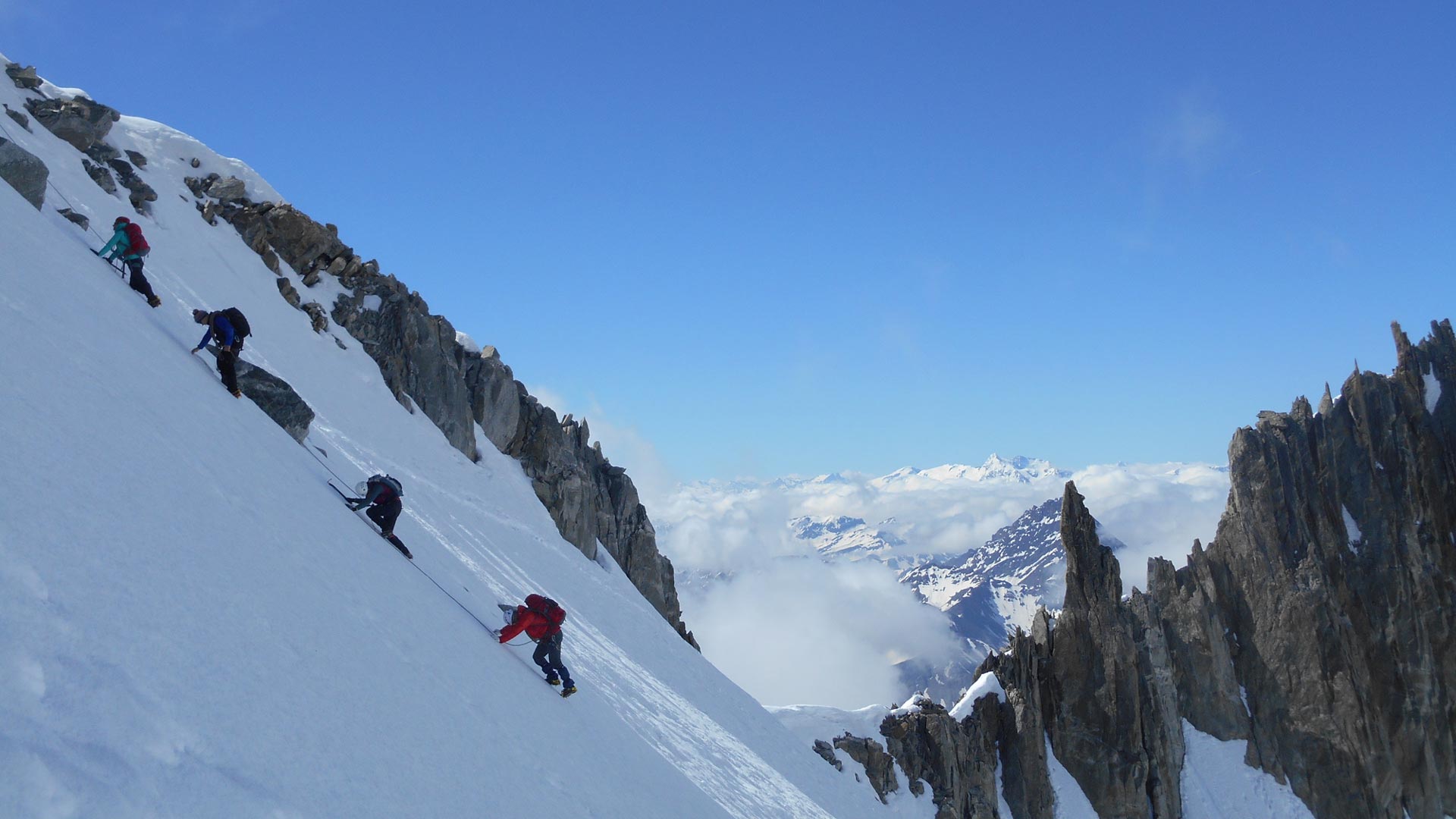 Tour di Gruppo: Monte Bianco - Corso di Alpinismo Ghiacciaio Creste di Misto