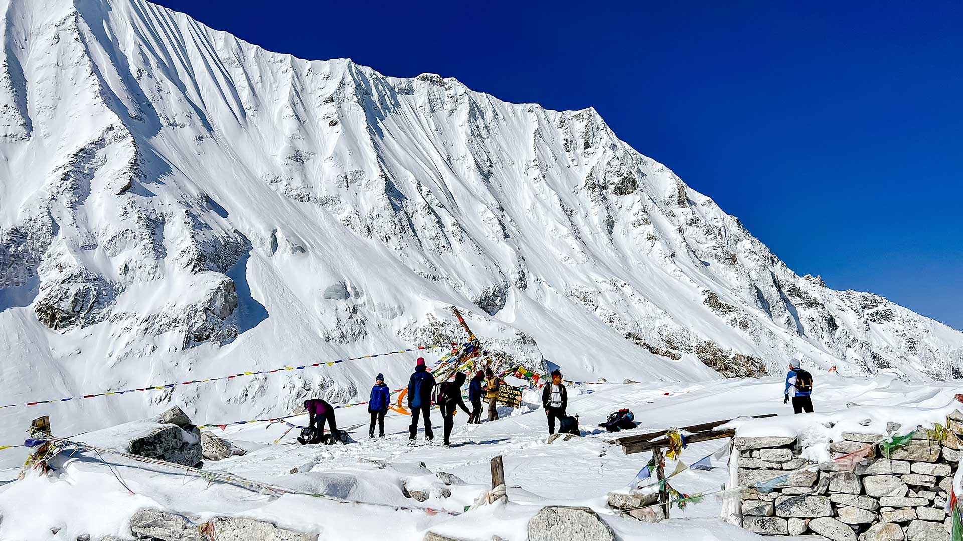 Tour di gruppo: Manaslu Trek - Circuito e Larkya La Pass