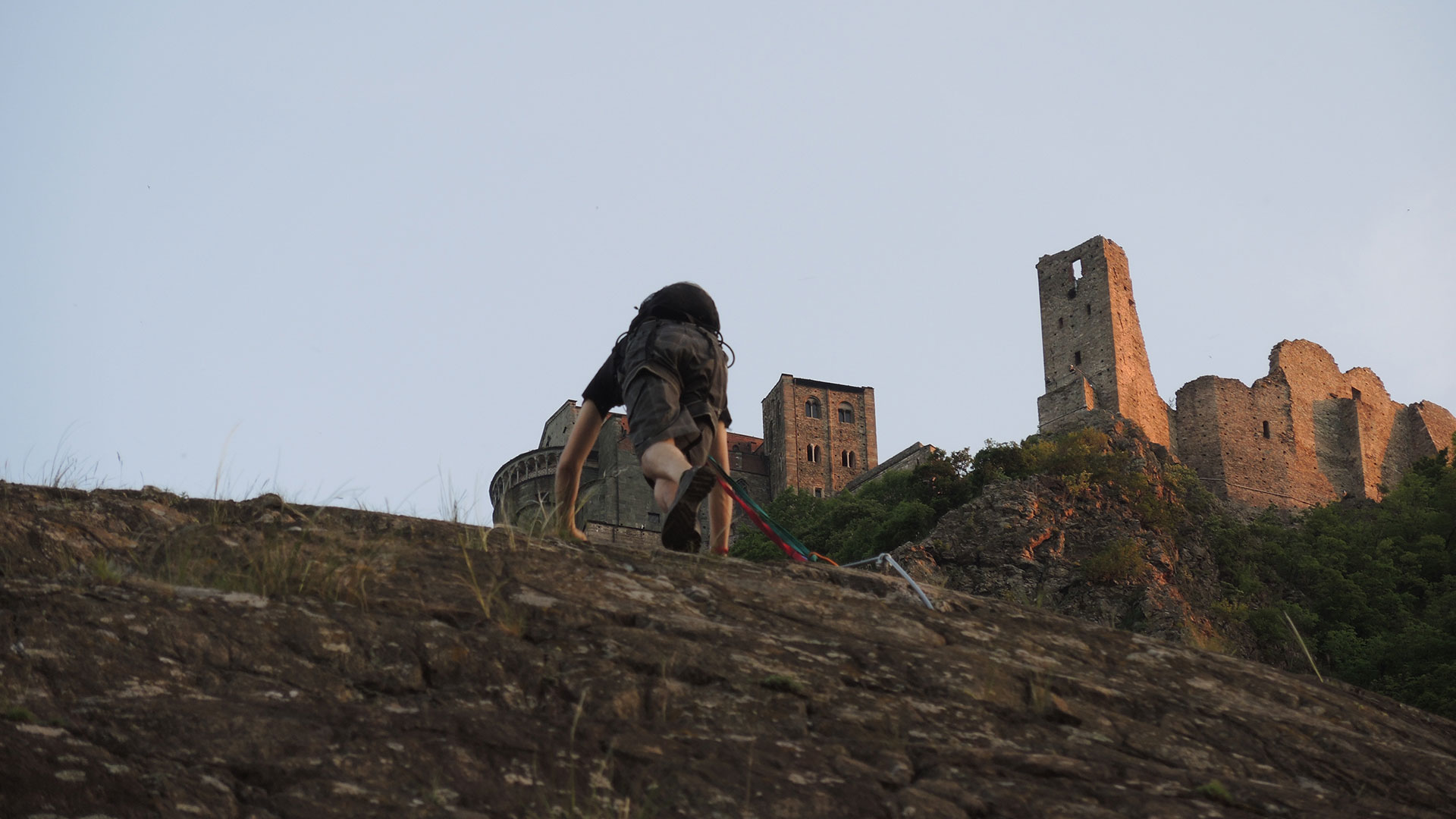 Escursione su Via Ferrata alla Sacra di San Michele con Guida Alpina